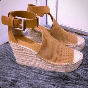New Marc Fischer